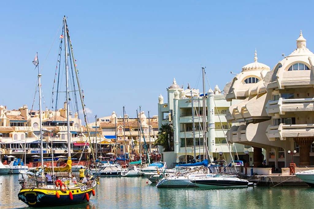 Apartamento Junto Al Mar En Puerto Marina Daire Benalmádena Dış mekan fotoğraf